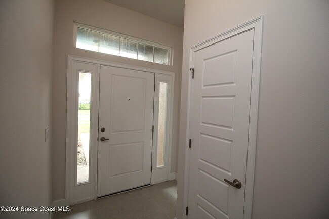 Building Photo - 2513 Pinwherry St NW