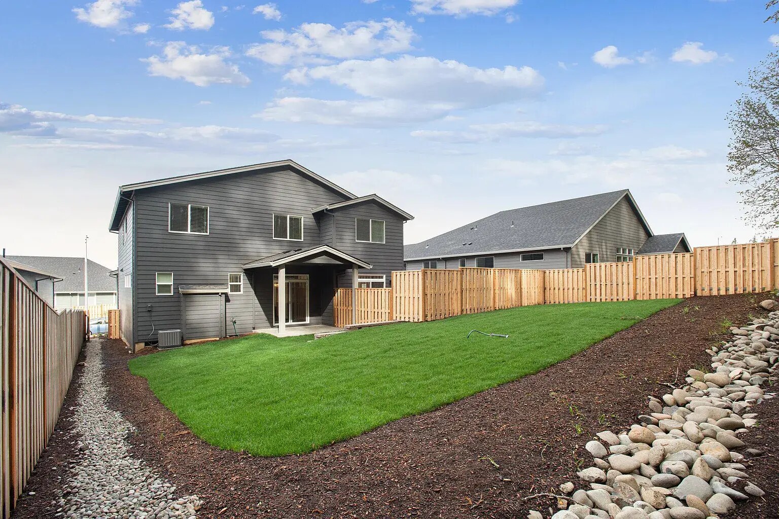 Building Photo - 1256 NE Moore Ave