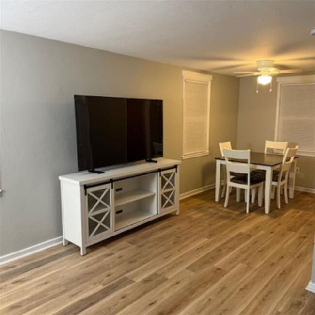 Building Photo - 351 Boulevard