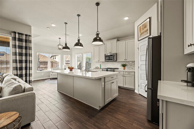 Building Photo - 9019 Stanley Oak Dr