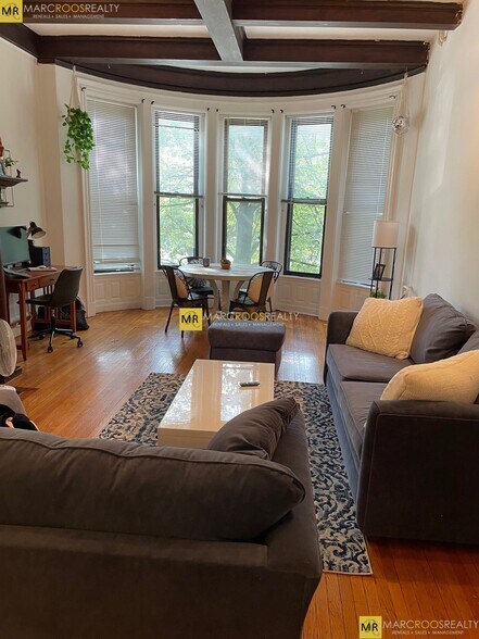 Primary Photo - 465 Commonwealth Ave