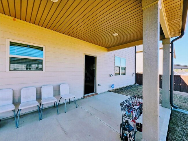Building Photo - 3518 English Elm Wy