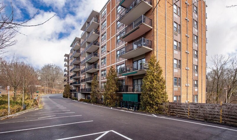 Building Photo - 1815 William Howard Taft Rd