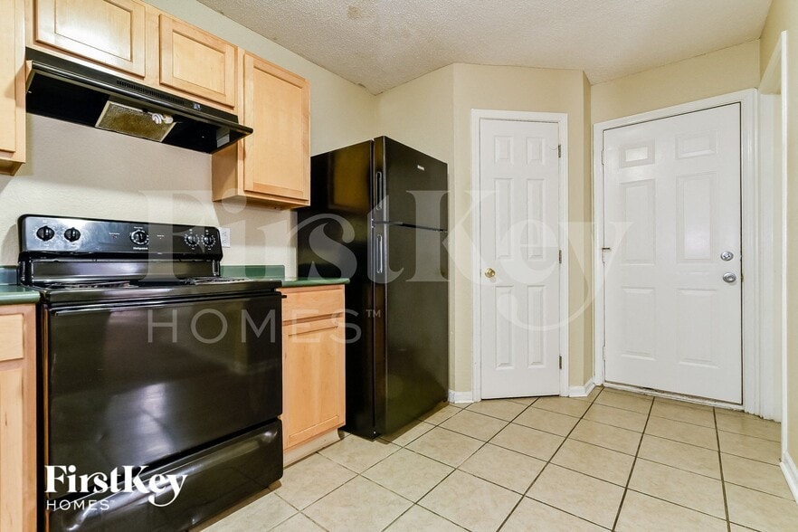 Building Photo - 5264 Austral Dr