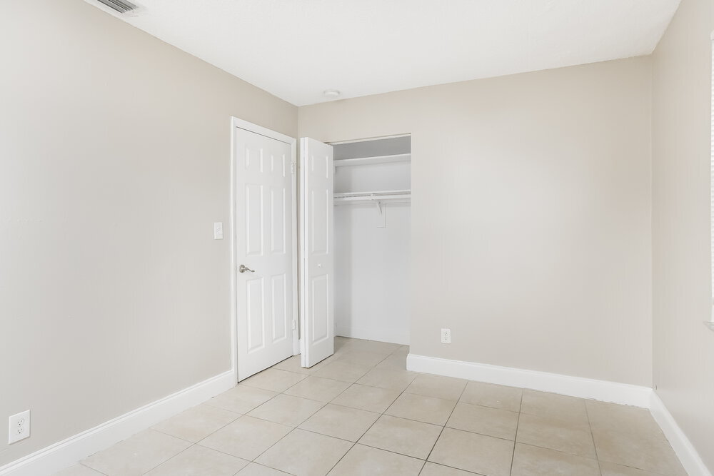 Building Photo - 4620 SW 23rd St