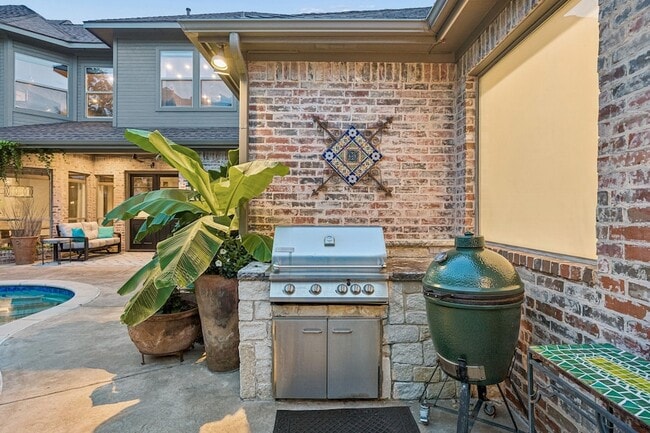 Building Photo - 4954 Northshore Dr