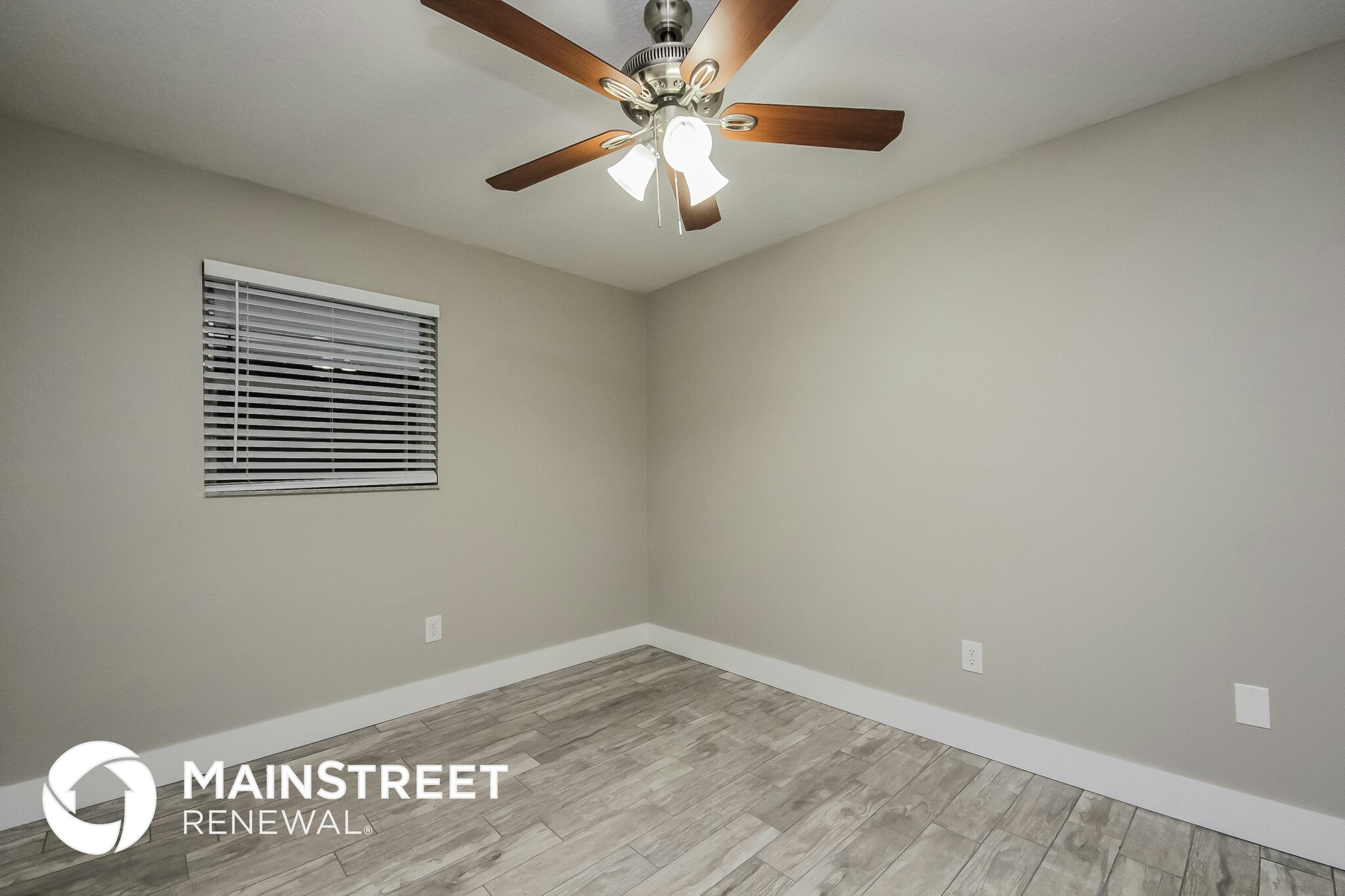 Building Photo - 1805 Simonton Ave