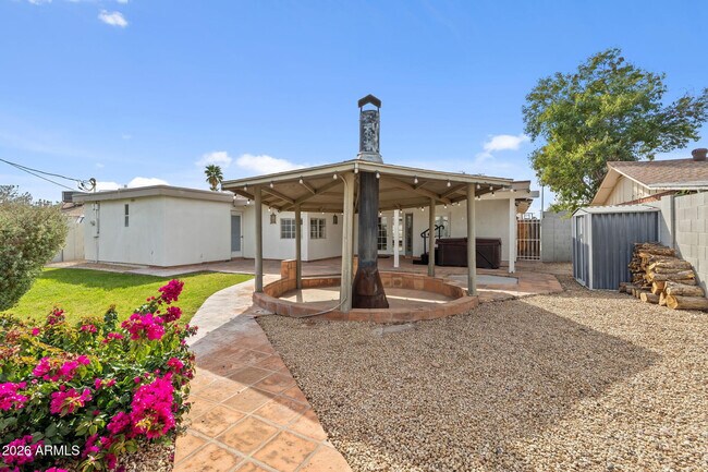 Building Photo - 3007 N 84th Pl