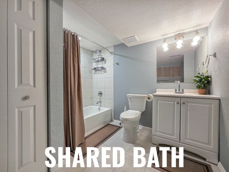 Building Photo - 13031 Dexter St