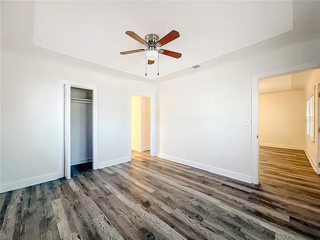 Building Photo - 944 18th Ave S