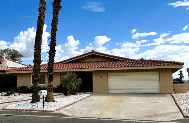 Building Photo - 9350 Clubhouse Blvd