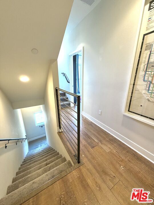 Building Photo - 2753 Waverly Dr