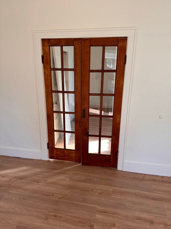 Building Photo - 564 Cooper Ave