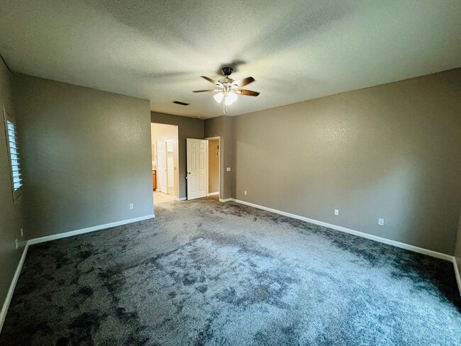 Building Photo - 9577 Fetlock Way