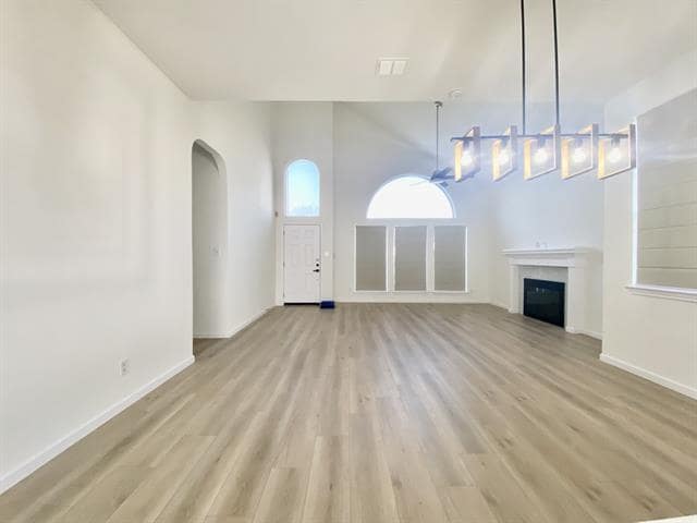 Building Photo - 1909 Diamond Ridge Dr