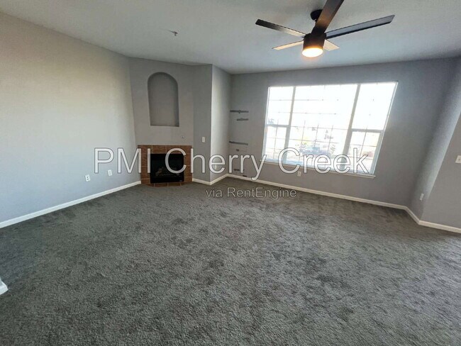 Building Photo - 5705 N Genoa Way