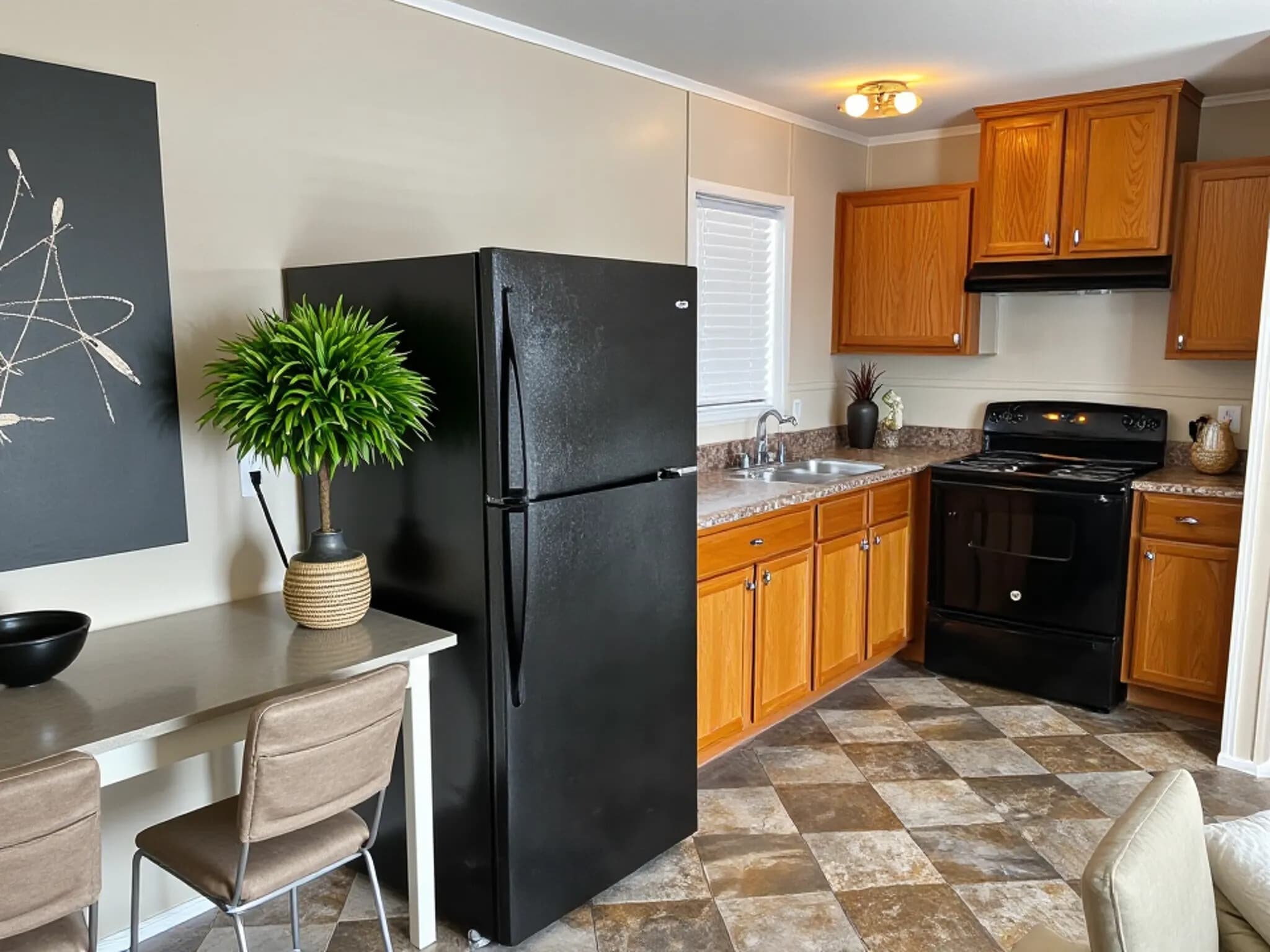 Building Photo - 709 N Collins Fwy