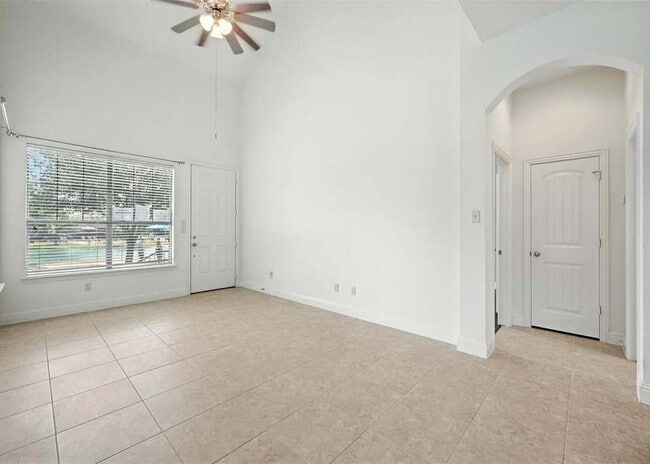 Building Photo - 5432 Mesquite Dr