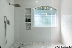 Building Photo - 1131 Flaming Oak Dr