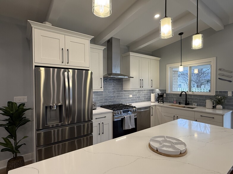 Building Photo - 7210 Gold Grove Pl