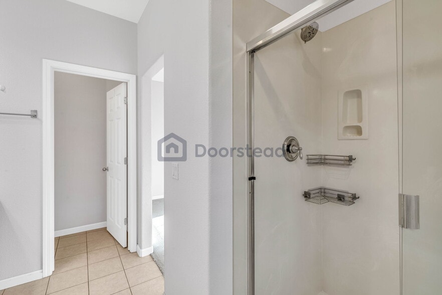 Building Photo - 2743 Lavender Ter