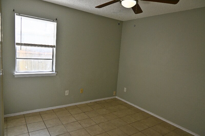 Building Photo - 3138 Smoke Creek