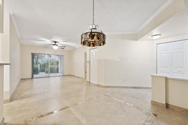Building Photo - 2120 Tuscany Way