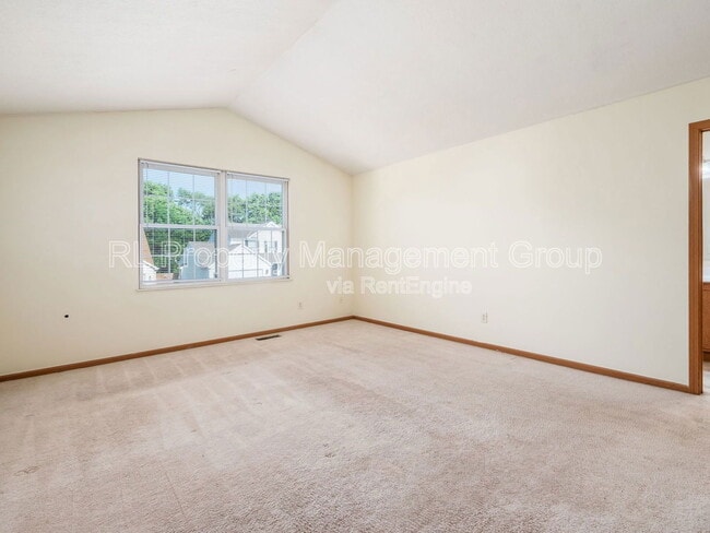 Building Photo - 3152 Thorndyke St