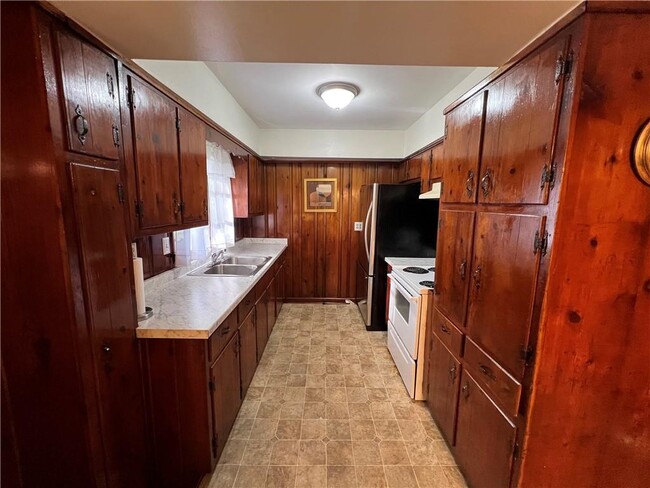 Building Photo - 2167 Wallingford Dr