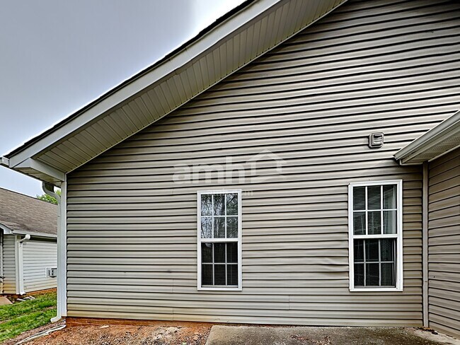 Building Photo - 5700 Regent Village Drive