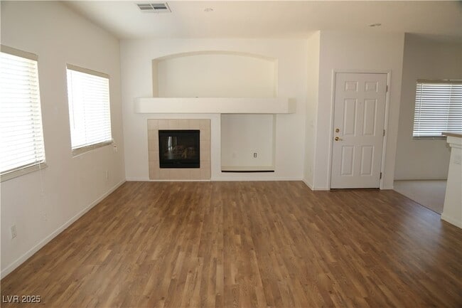 Building Photo - 2505 April Breeze Ln