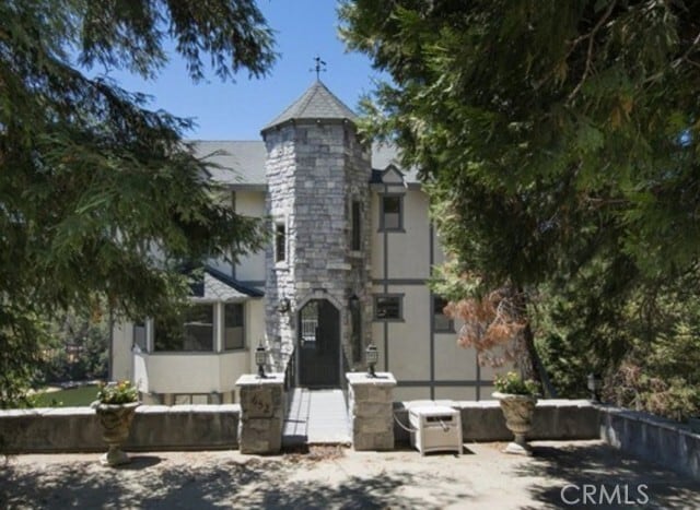 Building Photo - 652 Arbula Dr