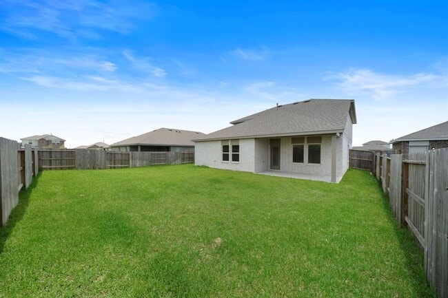Building Photo - 807 Brazos Trl