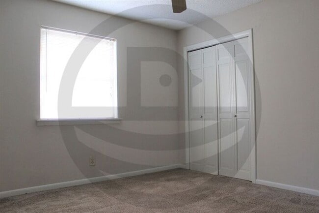 Building Photo - 1111 W Scenic Dr