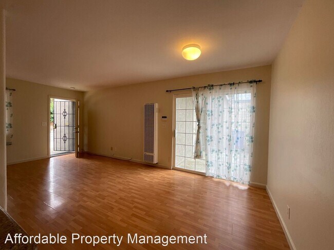 Building Photo - 3 br, 2 bath House - 33120 Lake Mead Drive