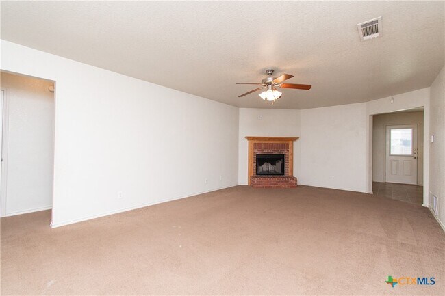Building Photo - 3902 Bolivar Dr