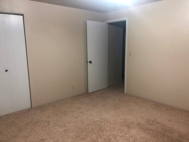 Building Photo - 643 Brookside Ct