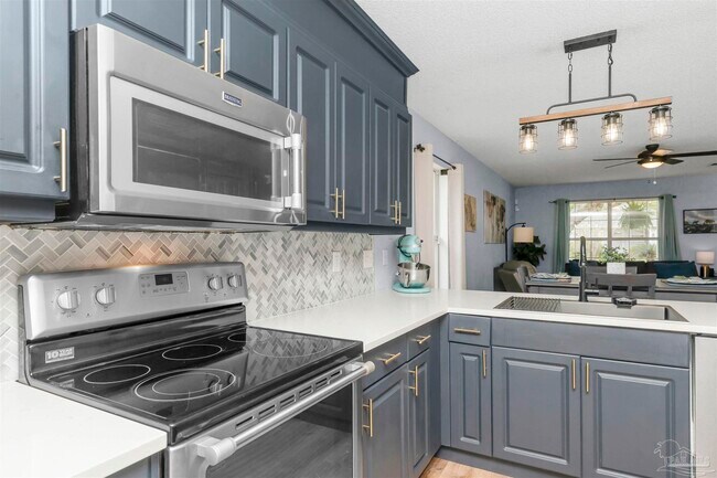 Building Photo - 1512 Galvin Ave