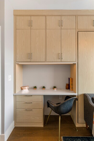 Building Photo - 2550 17th St NW