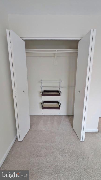 Building Photo - 33 Badger Gate Ct