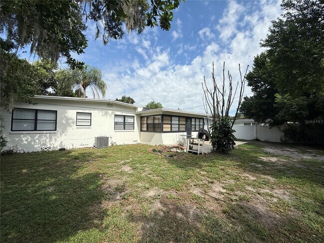 Building Photo - 524 N Lakemont Ave