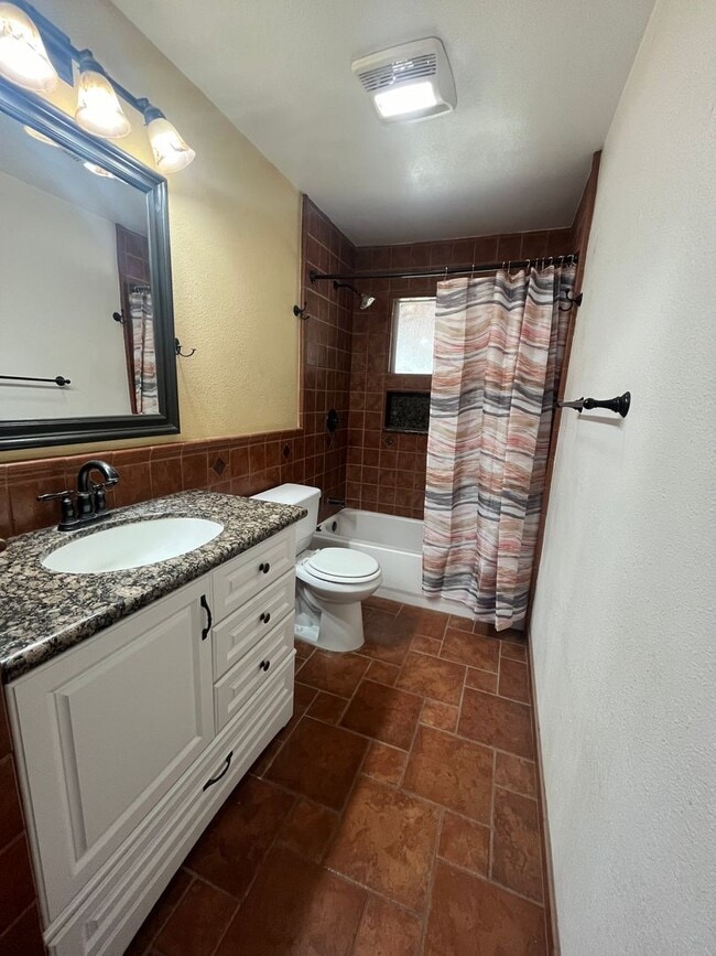 Building Photo - Spacious 4bed 2bath home in Elverta!