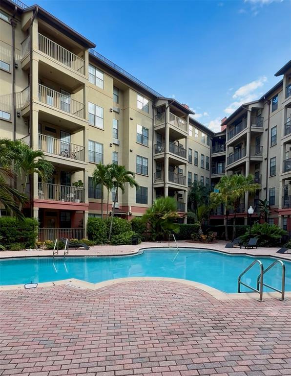 Building Photo - 911 N Orange Ave