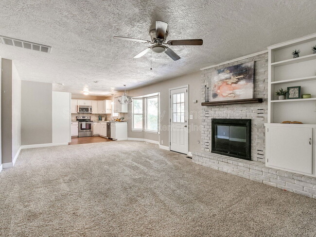 Building Photo - 1625 Homeland Ave