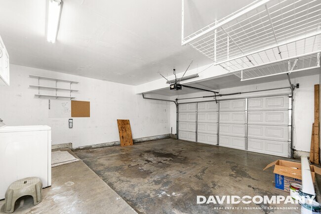Building Photo - 2840 Oak Creek Dr