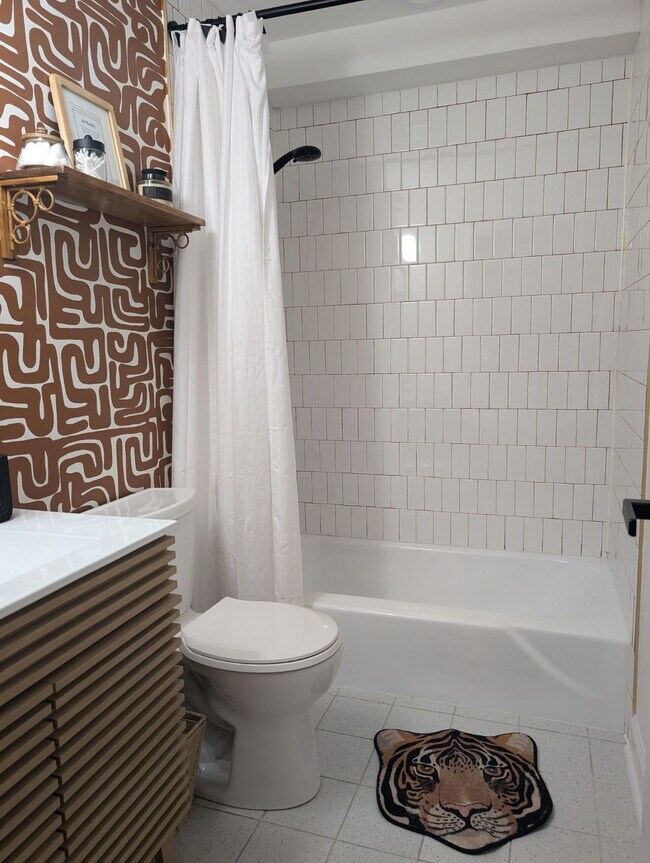 Building Photo - Fully Furnished 2BR/2BA Near USC – Pre-Leasing for January 2027