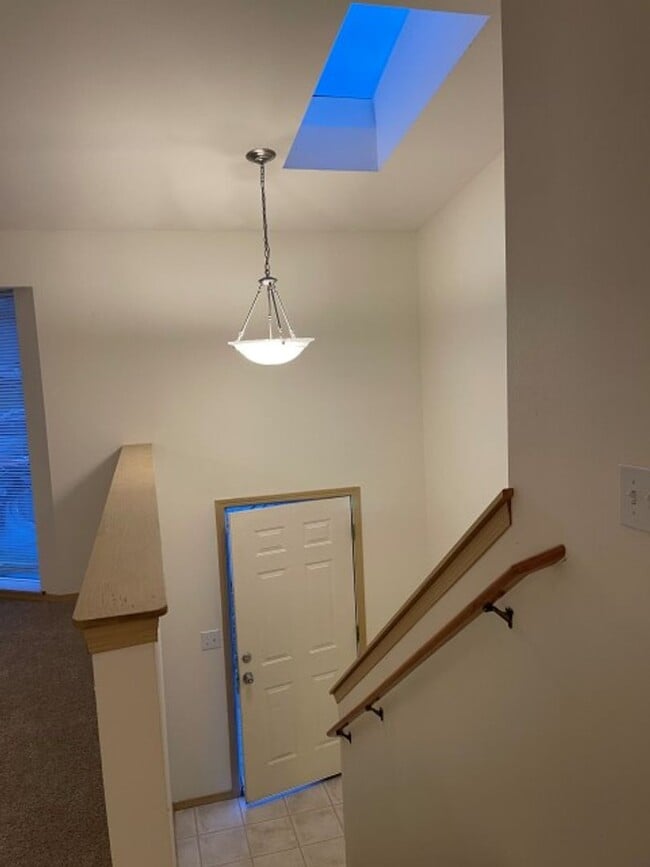 Building Photo - 3bd/2ba Marysville House