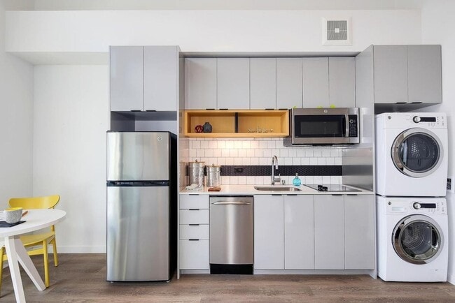 Interior Photo - Luna Apartments