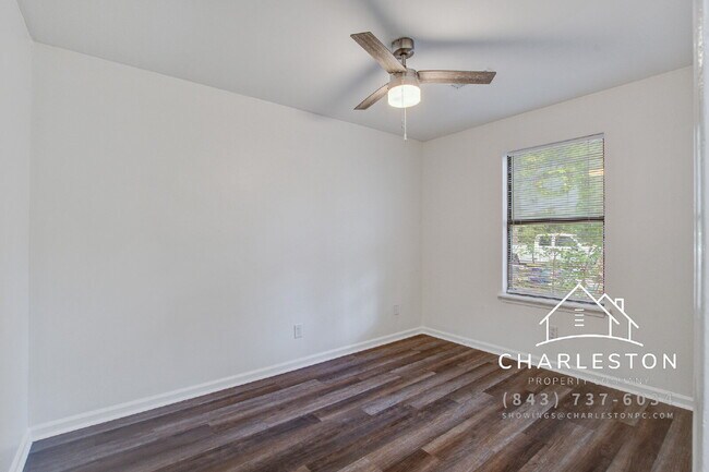 Building Photo - 114 Langley Dr