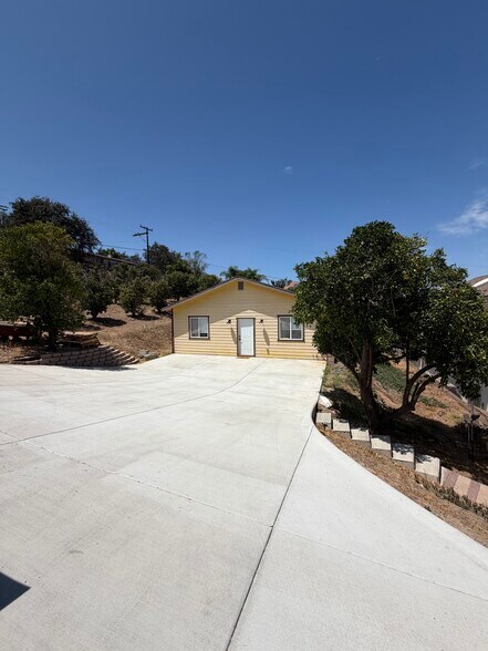 Building Photo - 31964 Wrightwood Rd